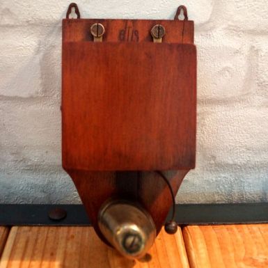 Sonnette – carillon d'entrée en bois